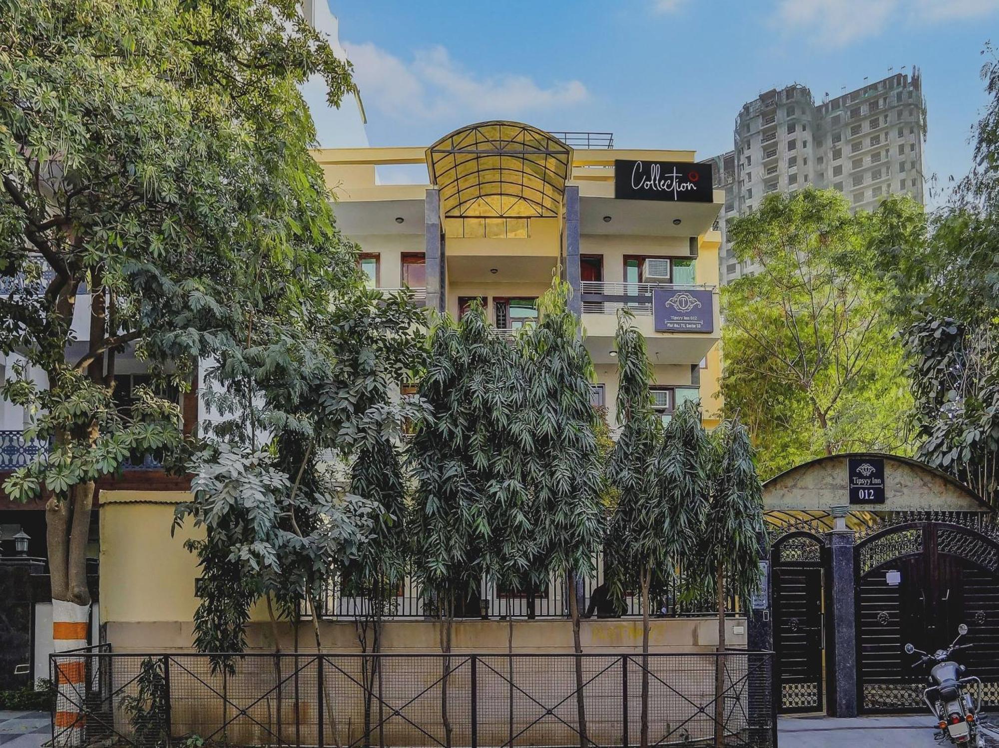 Capital O Uk House Residency Hotell Gurgaon Exteriör bild