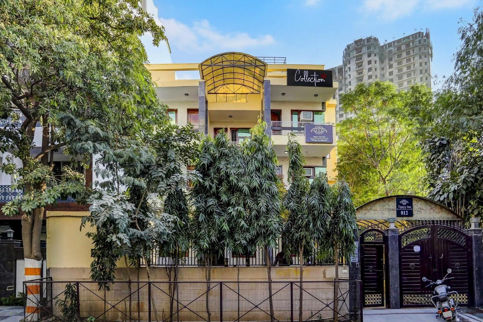 Capital O Uk House Residency Hotell Gurgaon Exteriör bild